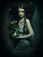 Kryseis-Carole-Graphic-design_030